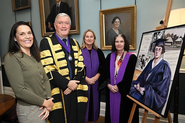 New portrait of Dr Dorothy Stopford-Price unveiled at RCPI
